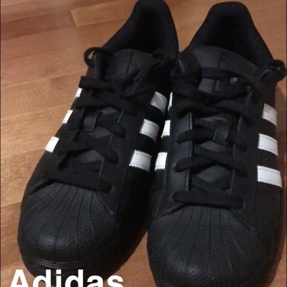 Adidas women shoes - Picture 2 of 3